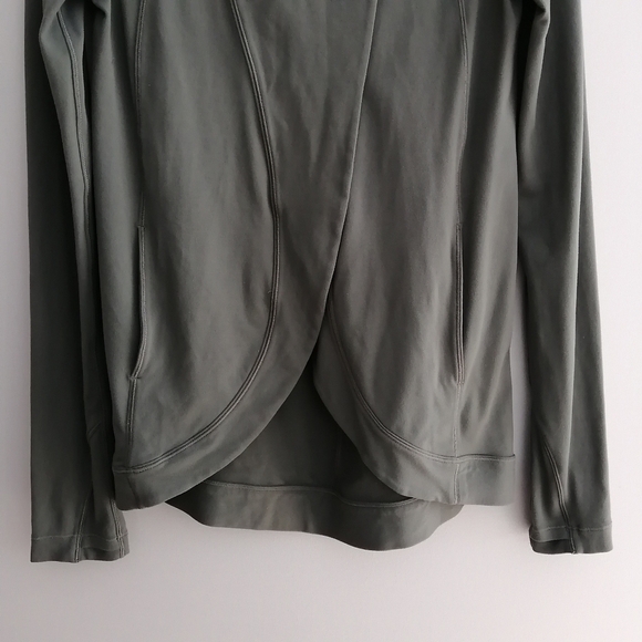 Lululemon Rulu Rally Wrap in Grey Sage 2 - Picture 10 of 16